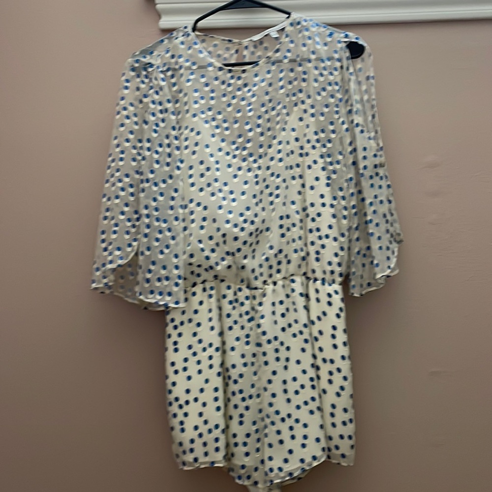 Super cute romper!